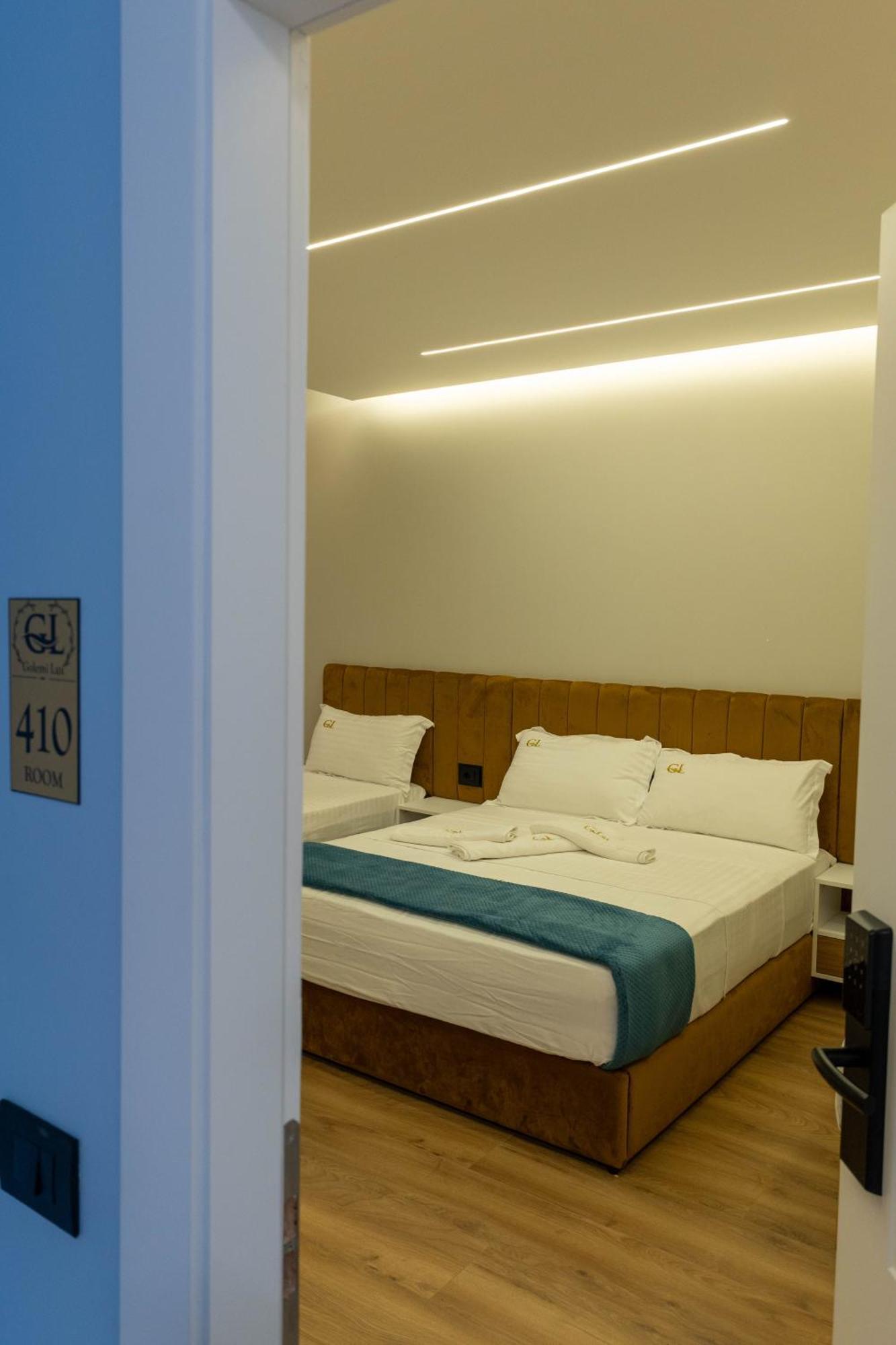 Golemi Lux Hotel Exterior photo